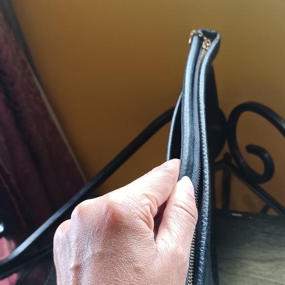 Vtg. Black Pebble Grain Leather Clutch Handbag - Picture 3 of 6